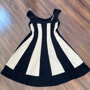 Annected Sleeveless Polyester Spandex Striped Evening Dress. Black & Beige 6P